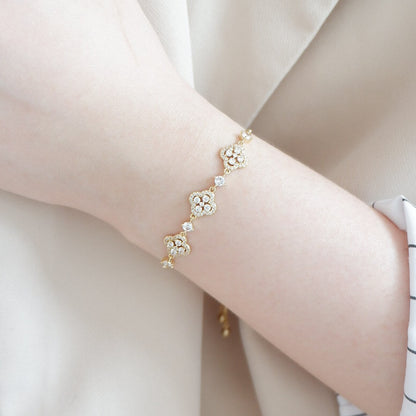 Lucky Clover Adjustable Bracelet (Gold)