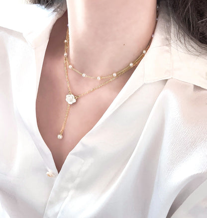 Pearly Rose Layered Necklace (Gold)