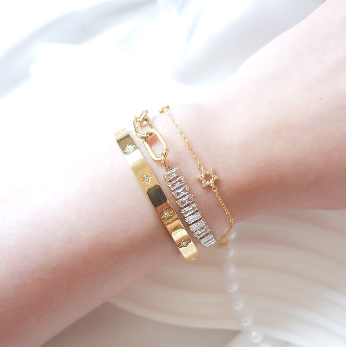 BACKORDER Faye Bangle (Gold)