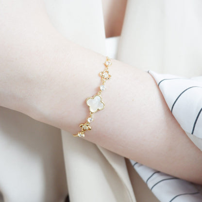 Charming Clover Adjustable Bracelet (Gold)