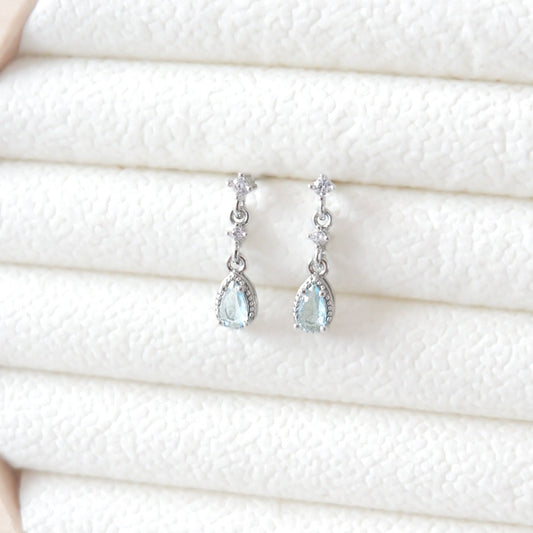 Dreamy Blue Droplet Stud Earrings (Silver)