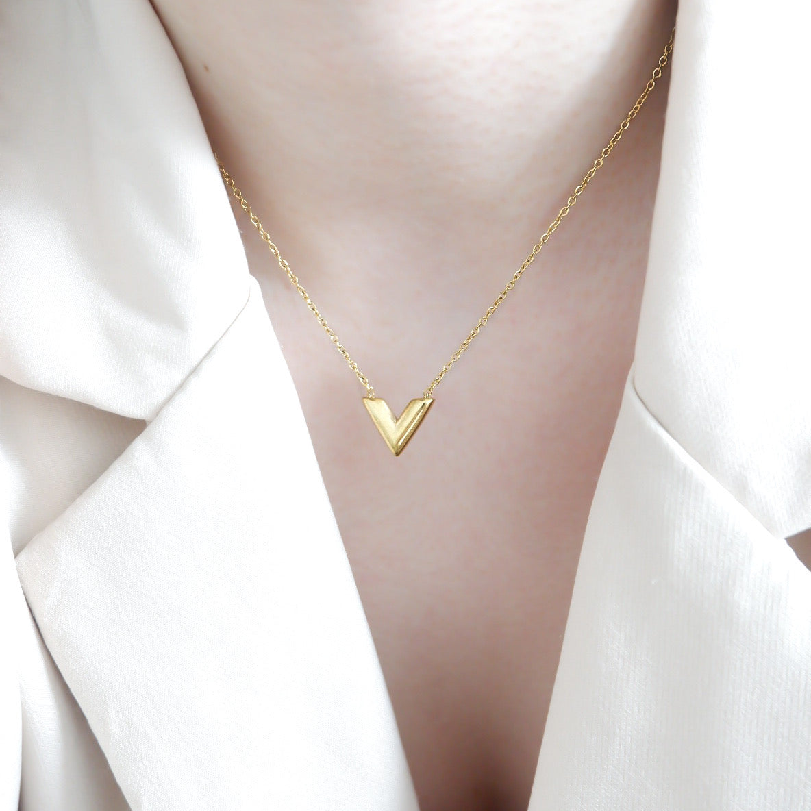 Vera Necklace (Gold)