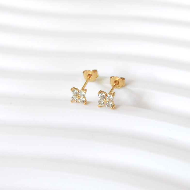 Olivia Clover Stud Earrings (Gold)