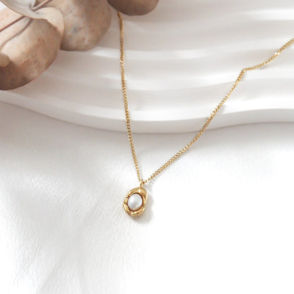 Zoey Pearl Necklace (Gold)