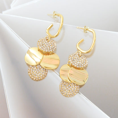 Glamourous Drop Earrings (Gold)