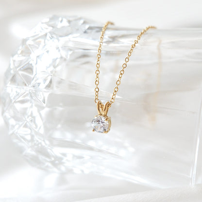 The One Diamond Necklace (Gold)