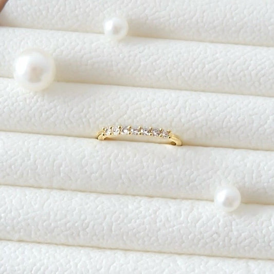 Minimalist Stackable Ring (Gold)